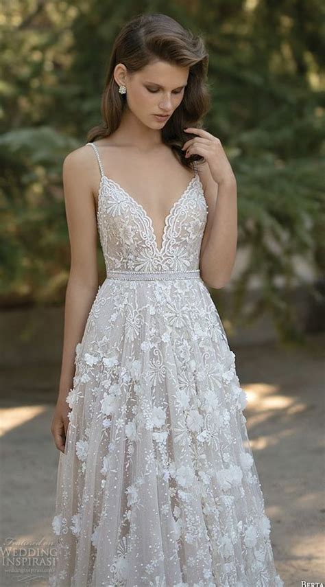 Floral Appliqué Lace Dress 